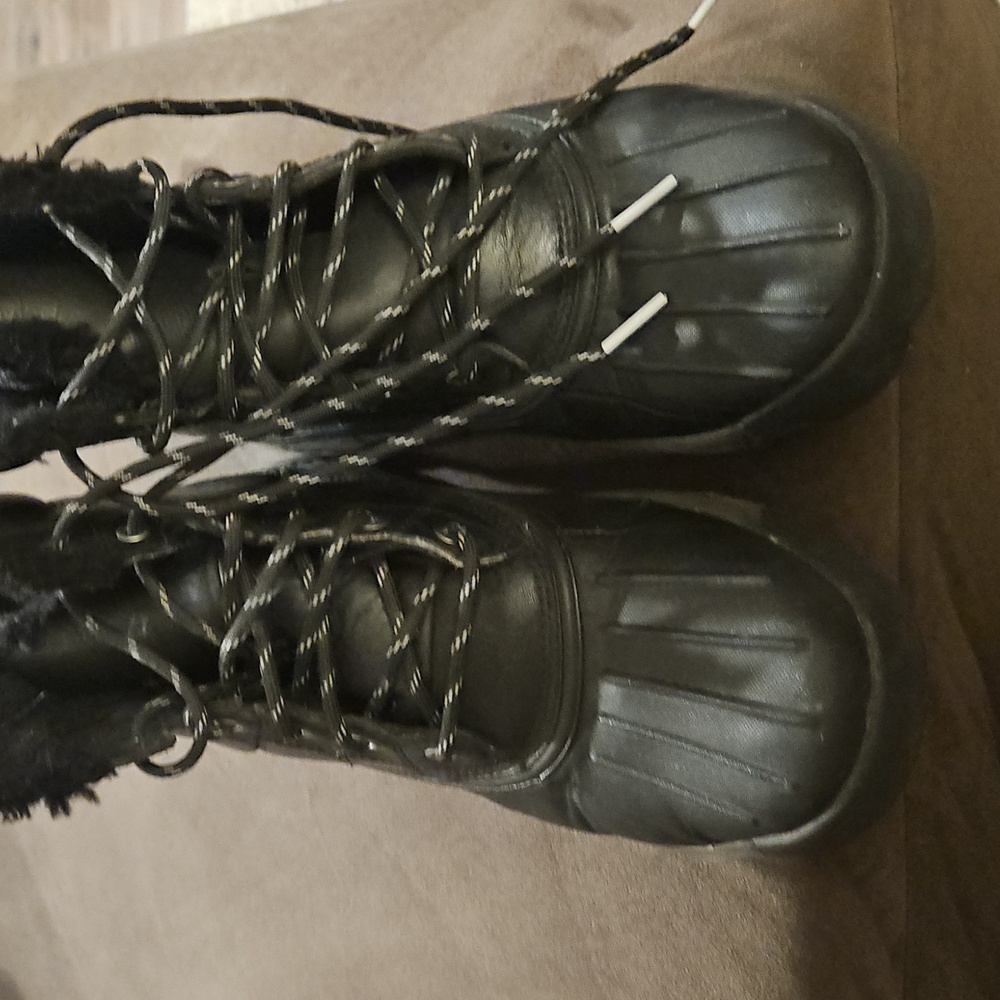 Black Nike Winter Boots